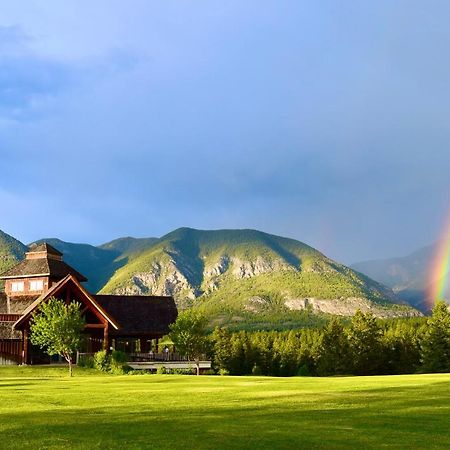 Headwaters Lodge At Eagle Ranch Resort インヴァーミア エクステリア 写真